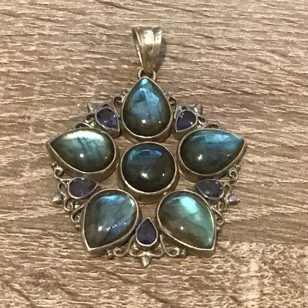 Signed PTI Nepal Sterling Silver Labradorite & Iolite Starburst Pendant